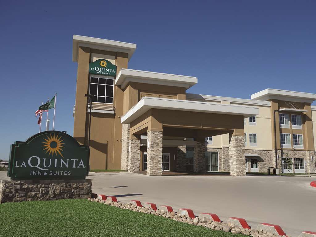 La Quinta By Wyndham San Antonio By Frost Bank Center Hotel Exterior photo